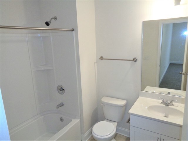 Building Photo - 2494 Beal St