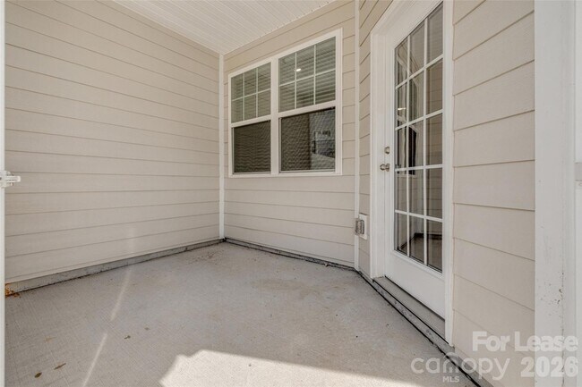 Building Photo - 807 Gable Oak Ln