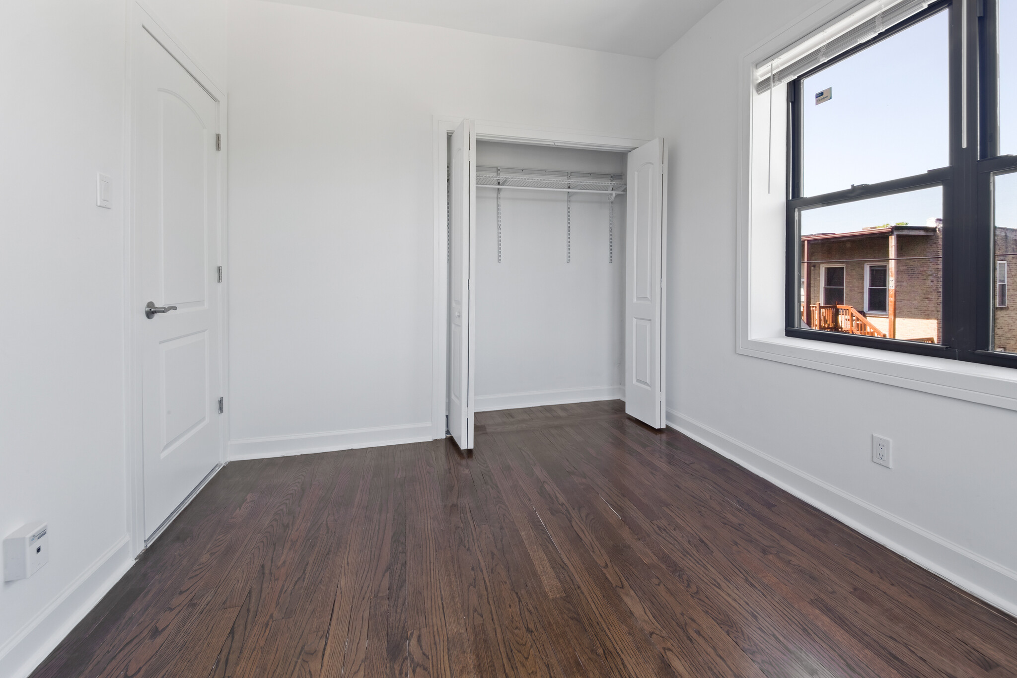 Building Photo - 3058 W Cortland St
