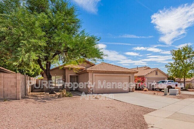 Primary Photo - 8947 E Fairbrook St
