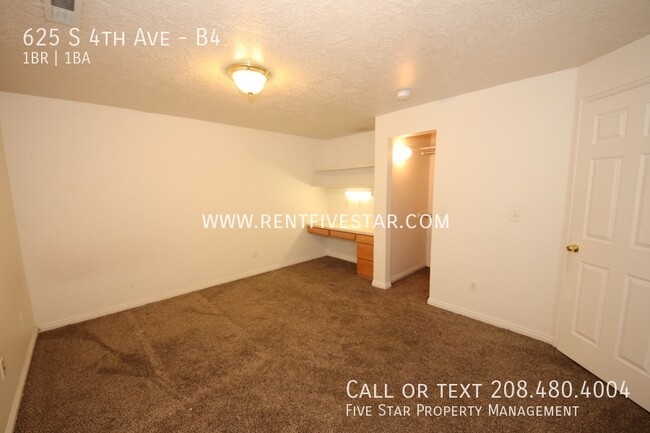 Building Photo - 625 S 4th Ave