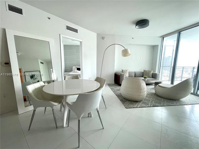 Building Photo - 350 S Miami Ave