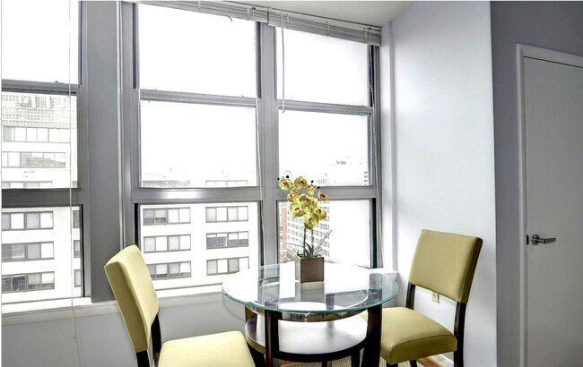 Building Photo - Newly Renovated Industrial Loft in Logan Circle!