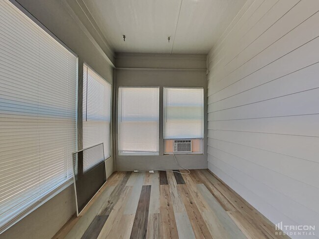 Building Photo - 157 Spring Hollow Dr