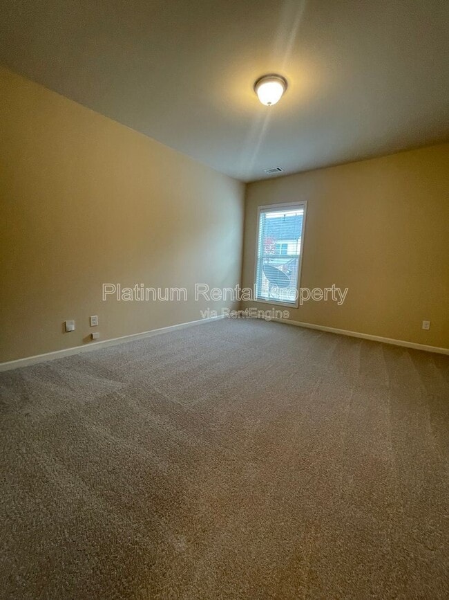 Building Photo - 5755 Rialto Way