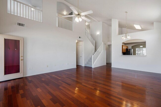 Building Photo - 7351 Sidewinder Dr NE