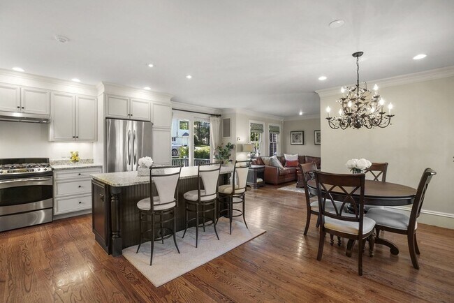 Primary Photo - 28 Pennsylvania Ave