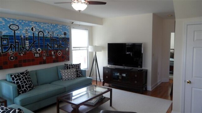 Building Photo - 501 Rahway Ave