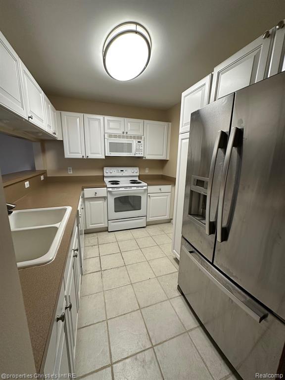 Building Photo - 22070 Fairlane Blvd