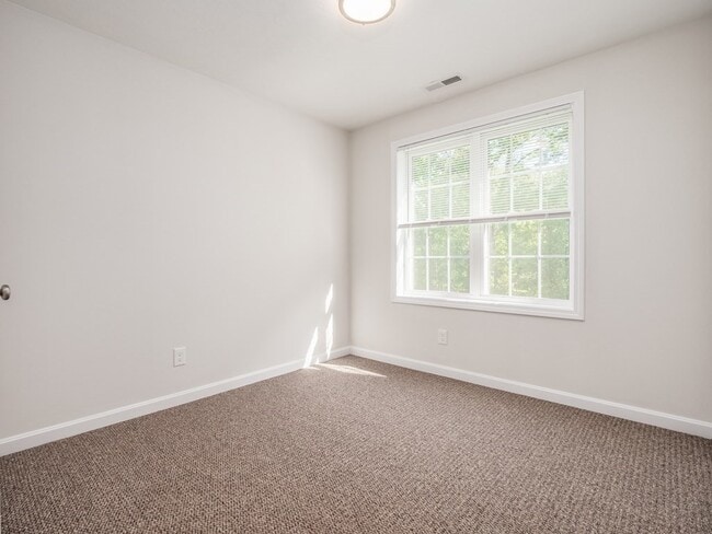 Building Photo - 58 Pumpkin Cir