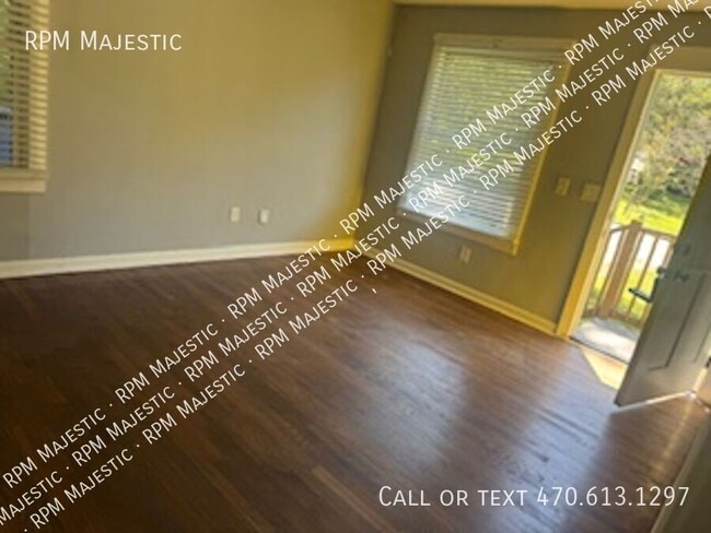 Building Photo - 2858 Marco Dr NW