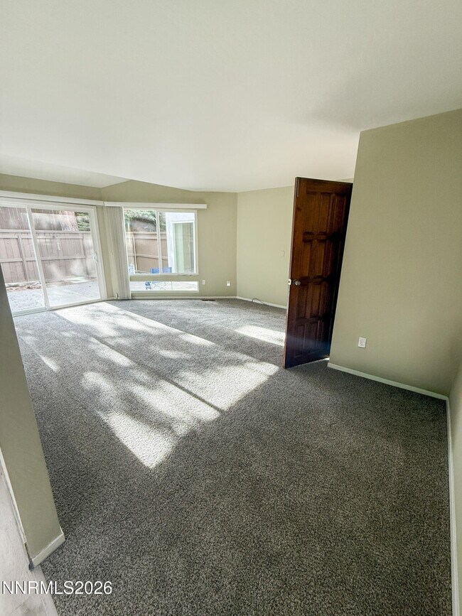 Building Photo - 4011 Bluegrass Ct