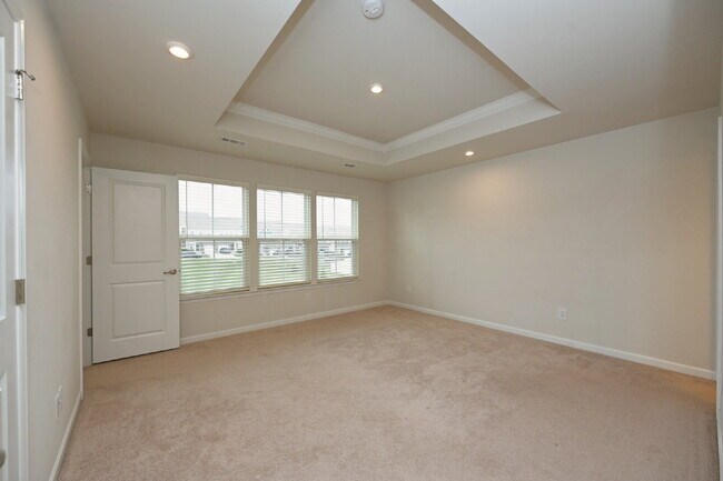 Building Photo - Luxury Townhome in a Prime Goodlettsville Location just Minutes to Nashville!