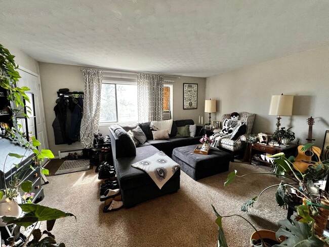 Interior Photo - SummitView1300