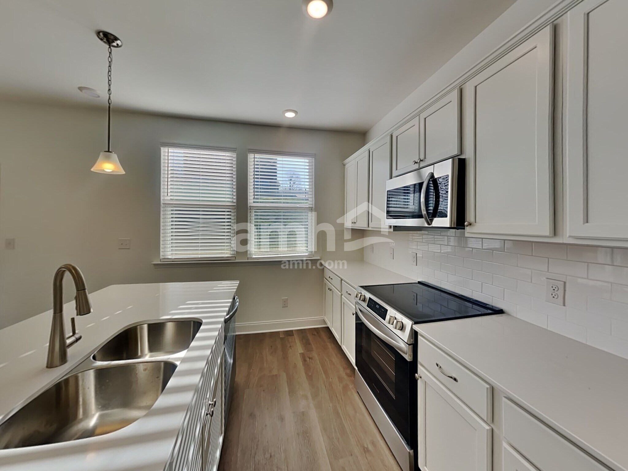 Building Photo - 207 Argea Dr