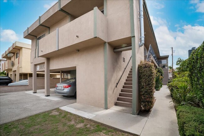 Building Photo - 12770 Pacific Ave