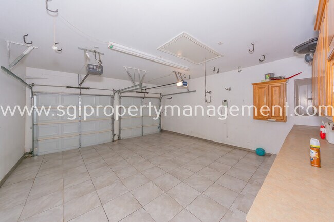 Building Photo - 6001 Pinwood Cir