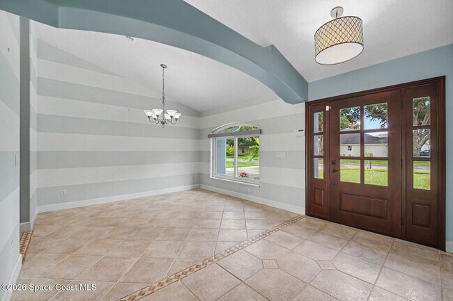 Building Photo - 2553 Christopher Dr