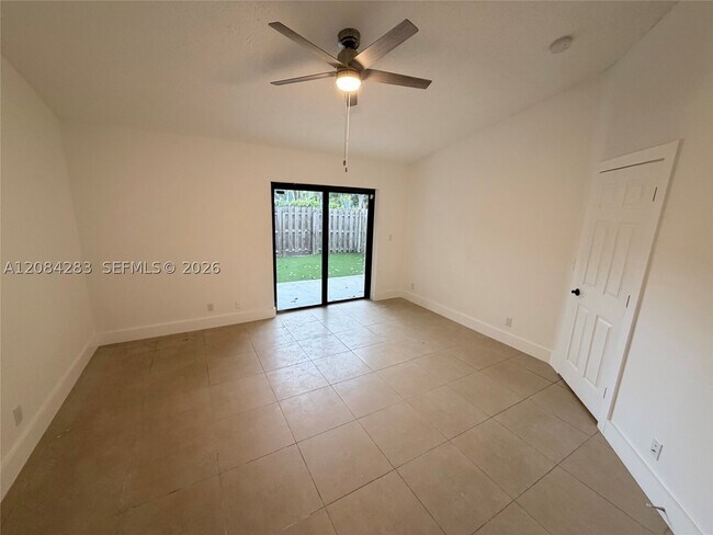 Building Photo - 11085 NW 38th Pl