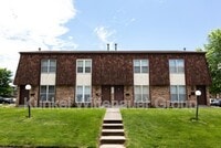 Building Photo - 201 W Wesley Dr