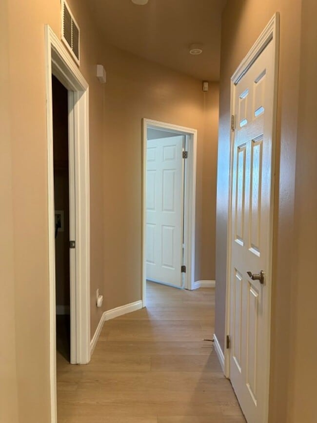 Building Photo - 11713 Alton Manor Dr