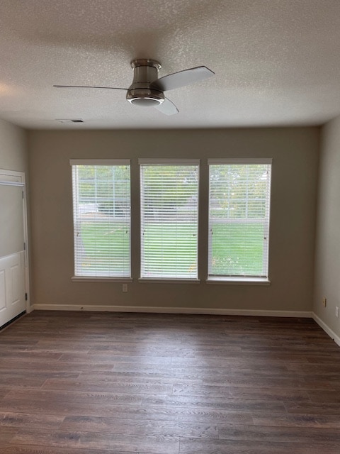 Building Photo - 3764 Ponderosa Dr