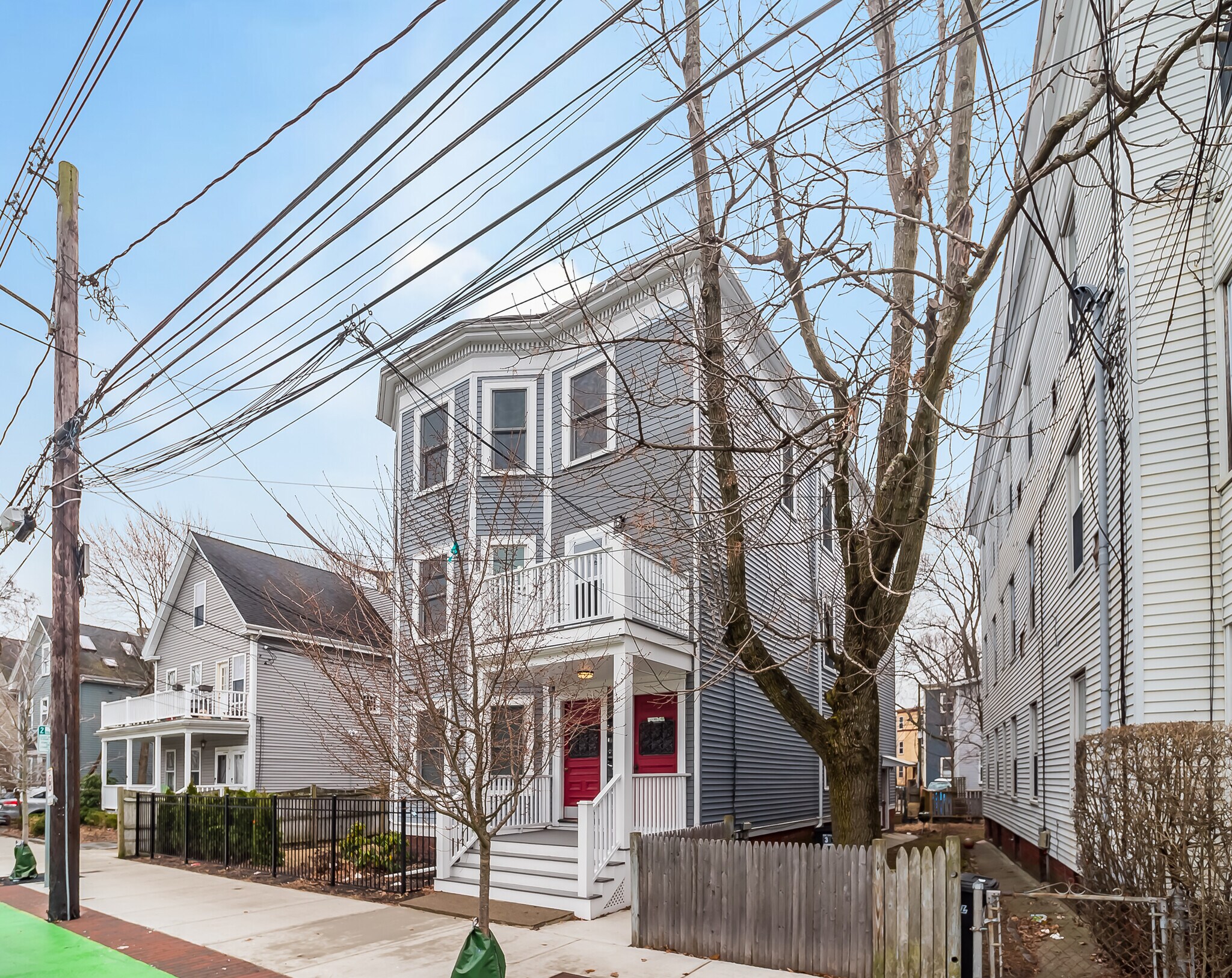 Building Photo - 318 Beacon St