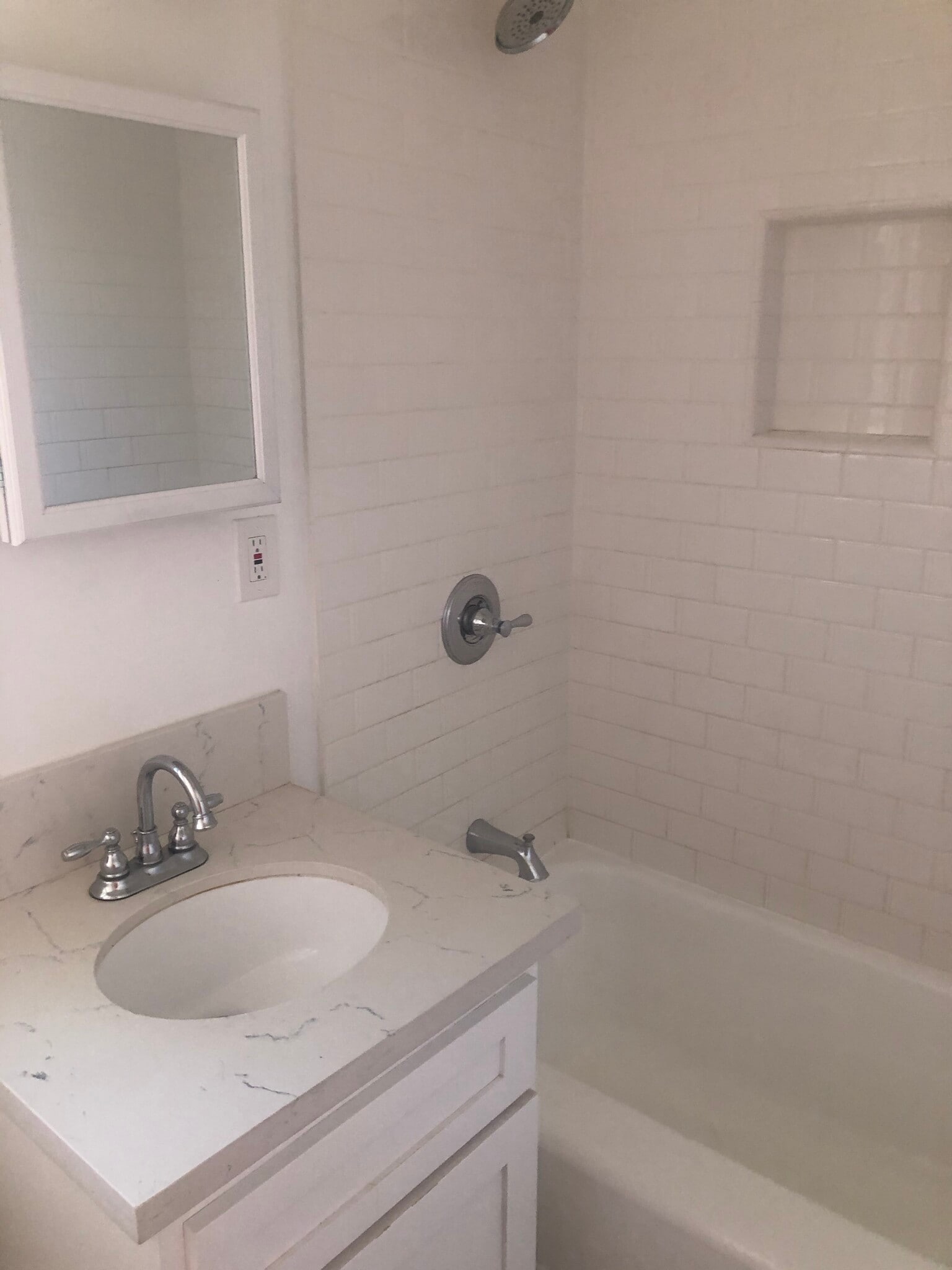 Bothroom - 827 E Washington Blvd