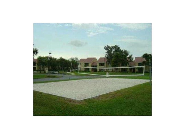 Building Photo - 751 Lyons Rd