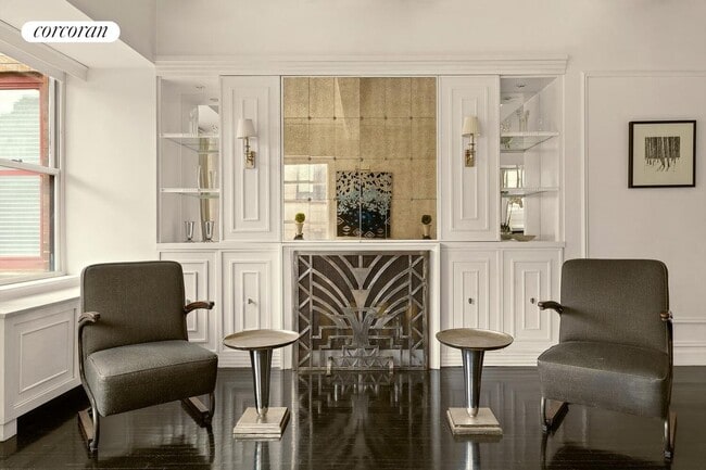 Building Photo - 40-44 E 61st St