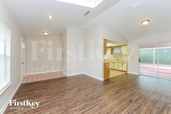 Building Photo - 3103 Branchville Dr