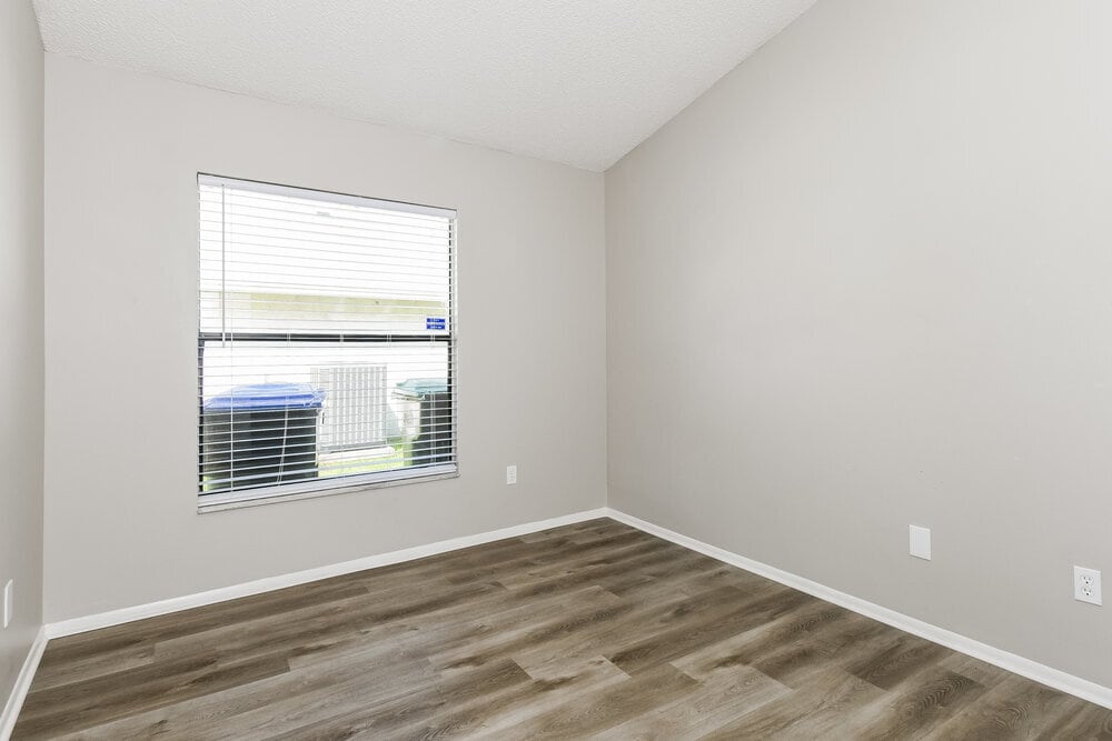 Building Photo - 5514 Deepdale Dr