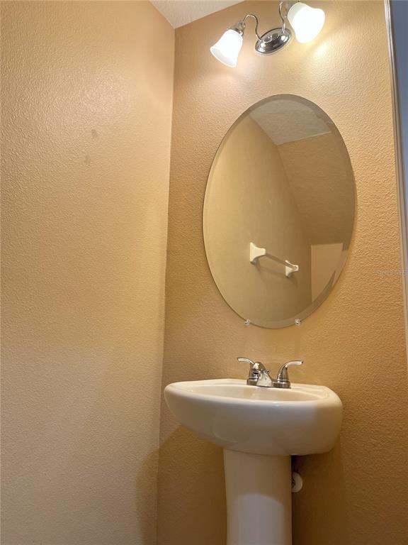 Building Photo - 3817 Black Spruce Ln