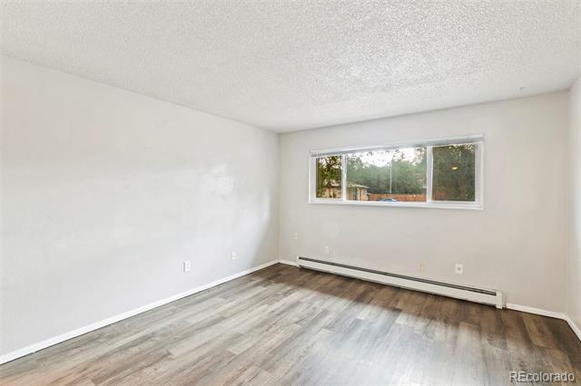Building Photo - 330 Vehr Dr
