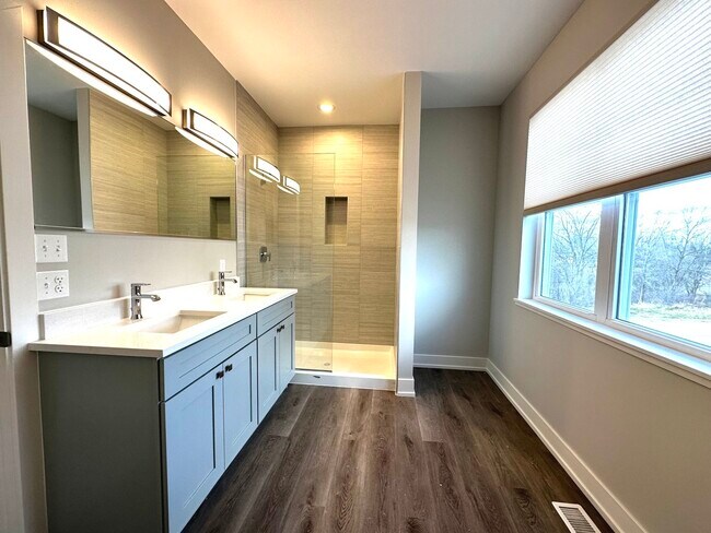 Building Photo - 28331 Torch Pkwy