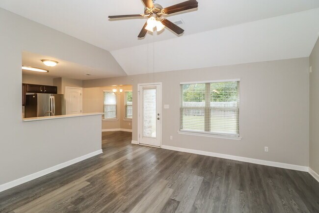 Building Photo - 8129 Jordan View Dr