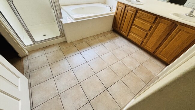 Building Photo - 2316 Tedesca Dr