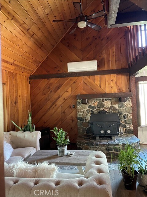 Primary Photo - 623 Simmons Rd