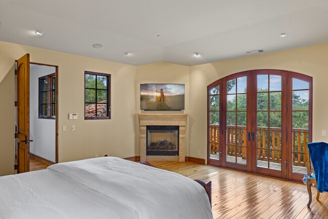 Building Photo - 3317 Taylor Rd