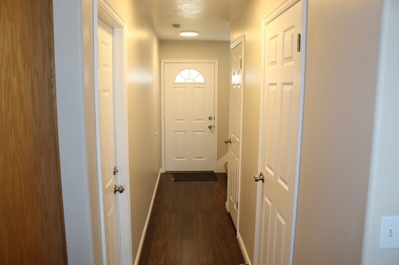 Building Photo - 6921 Florentine Way
