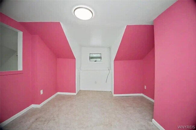 Building Photo - 485 Porter Ave