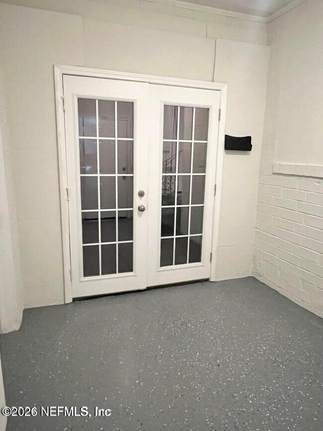 Building Photo - 1961 New Haven Rd