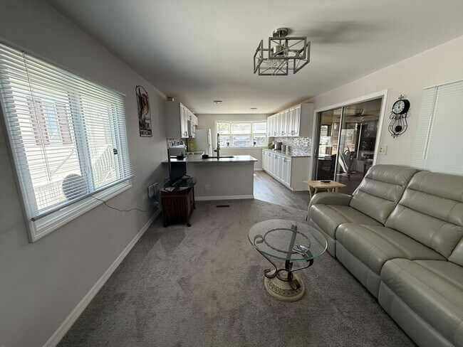Building Photo - 2906 Coquina Esplanade