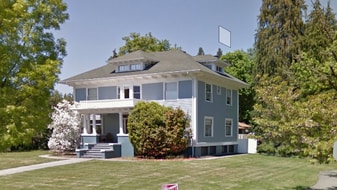 Building Photo - 404 NW A St