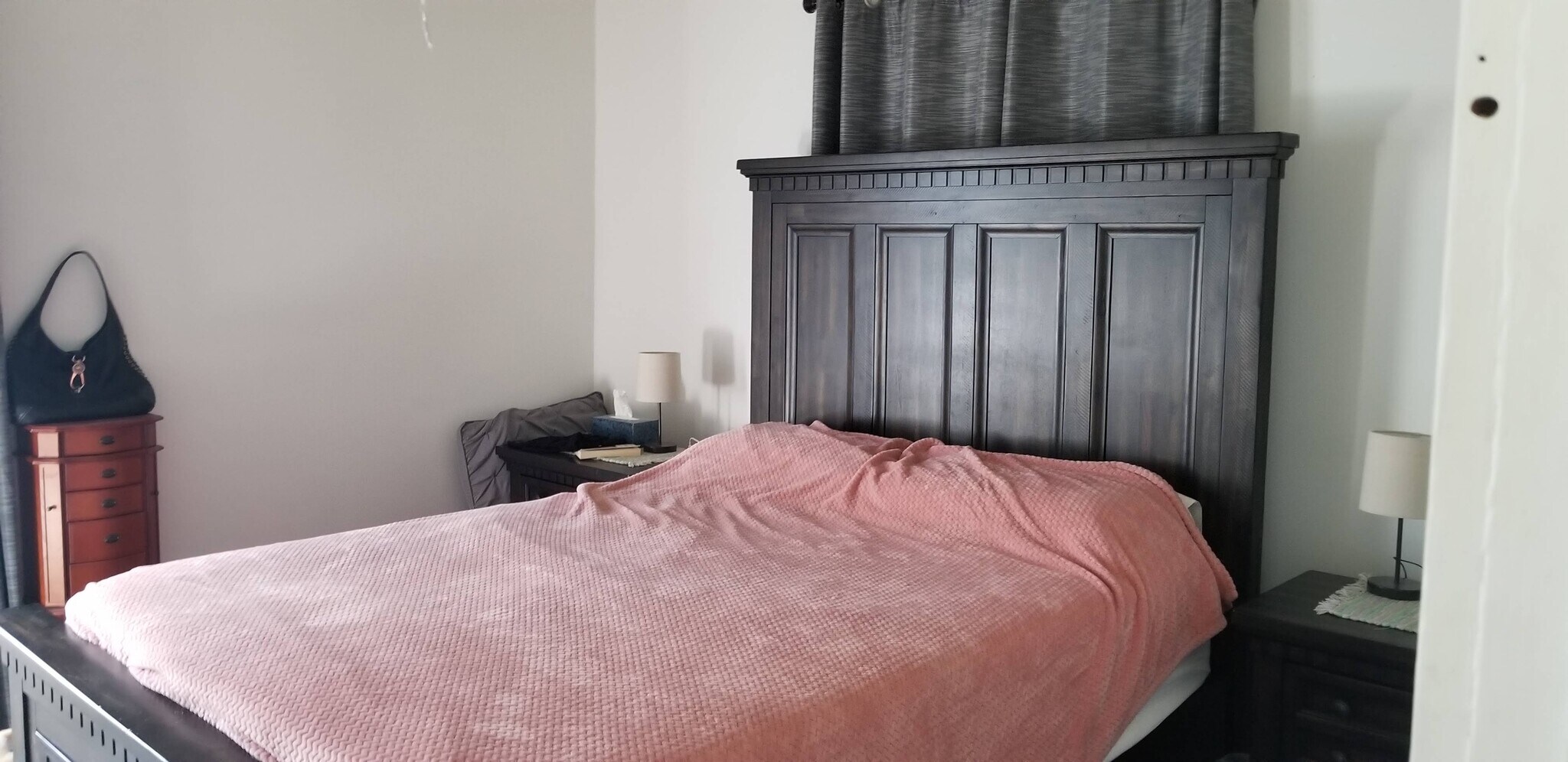 Building Photo - 213 W Green Bay St