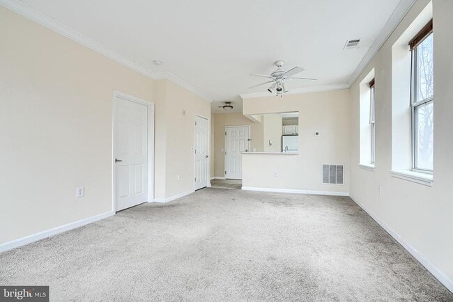 Building Photo - 23 Pierside Dr