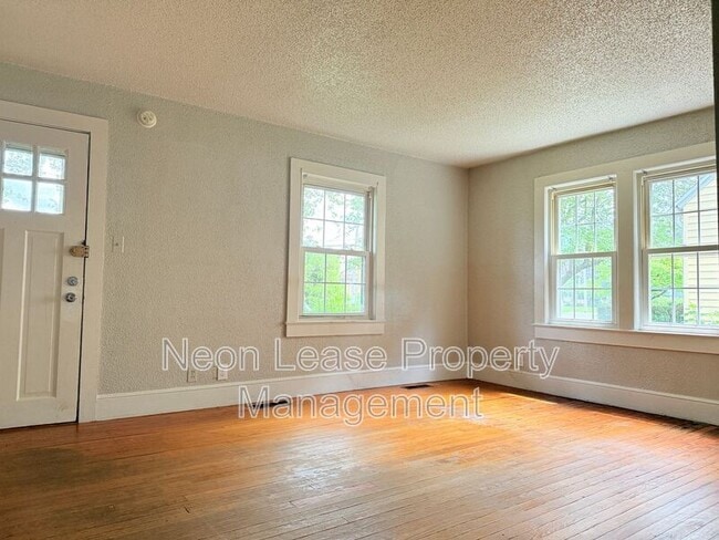 Building Photo - 212 N Shipley St