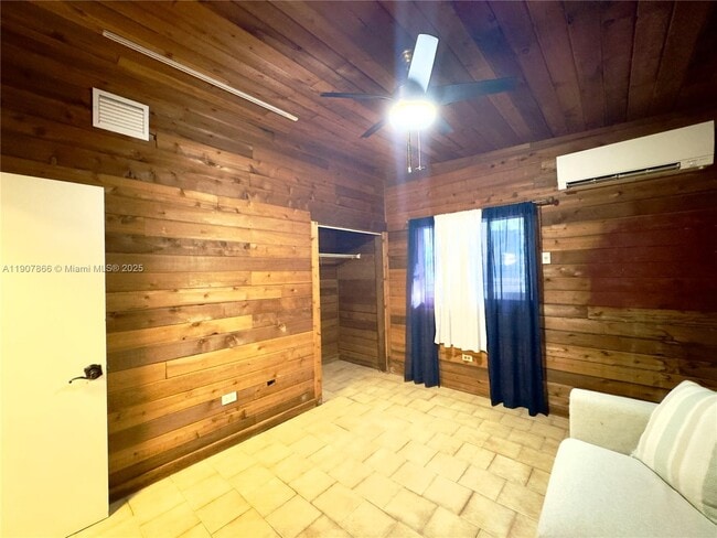 Building Photo - 154 Cocoa Dr