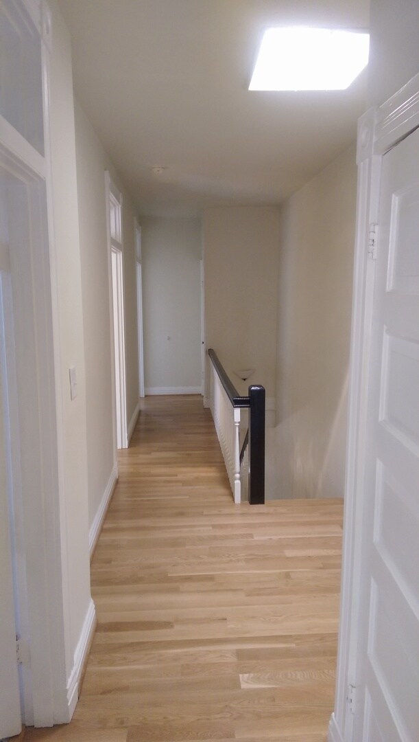 Building Photo - FLOY2107