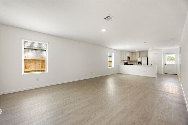Building Photo - 27418 Sweetwater Bay Dr